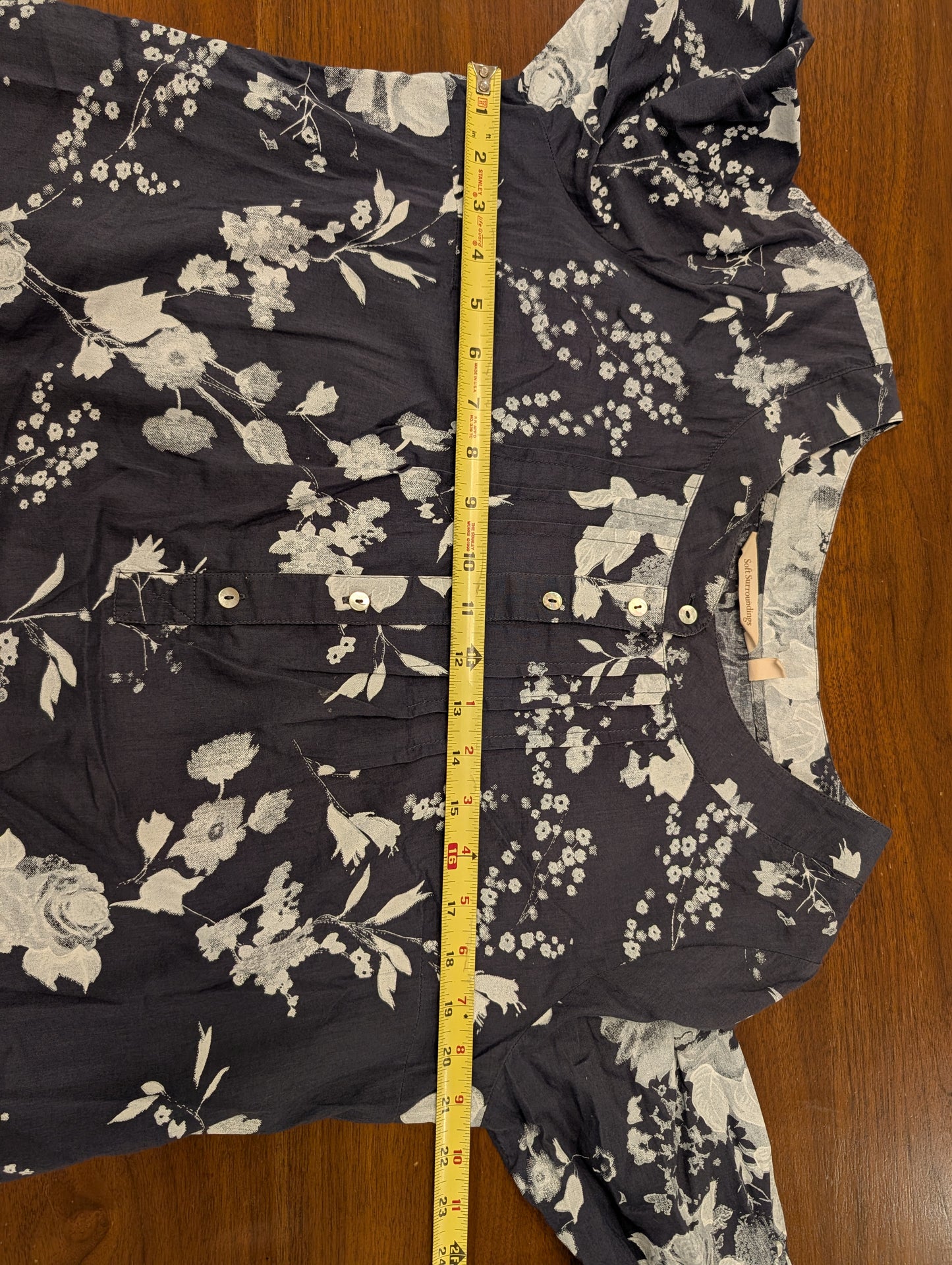 Soft Surroundings Cotton Floral Pintuck Tunic – M