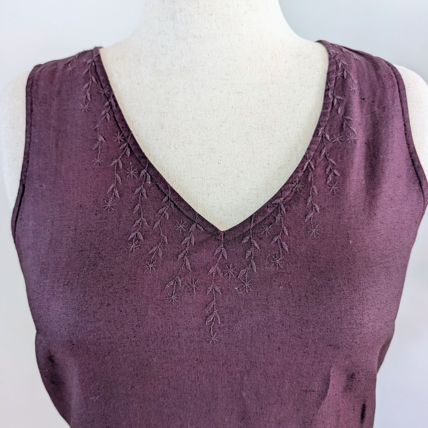 Eddie Bauer Linen Floral Embroidered Dress - 14