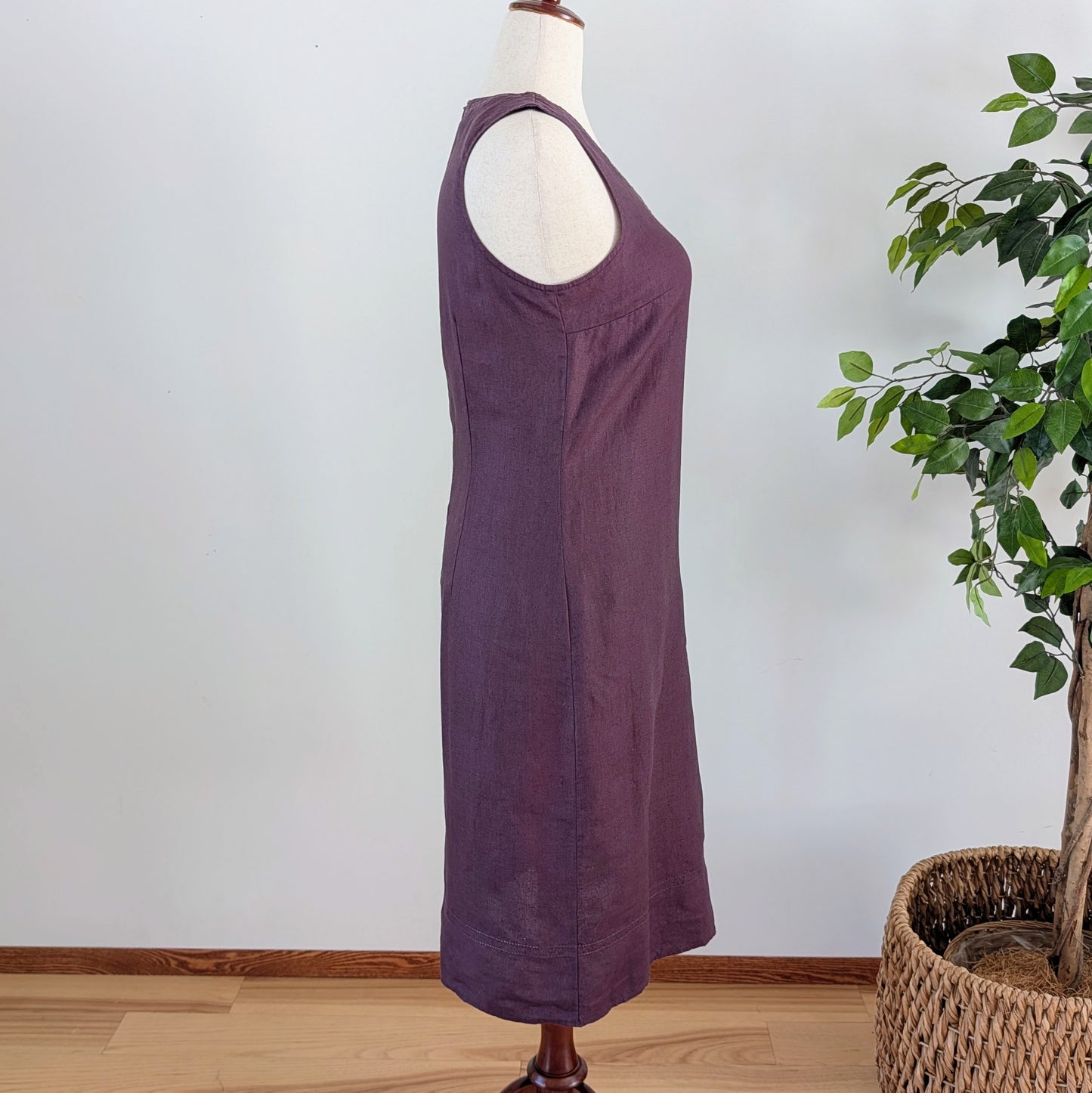 Eddie Bauer Linen Floral Embroidered Dress - 14