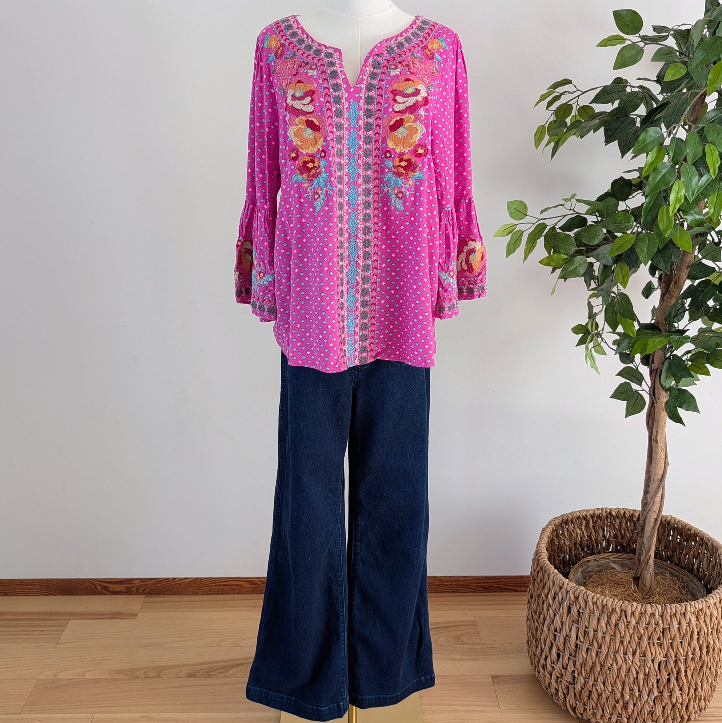 Floral Embroidered Boho Top Shirt- M
