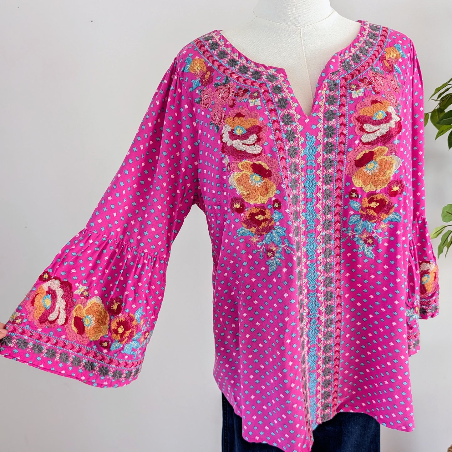 Floral Embroidered Boho Top Shirt- M