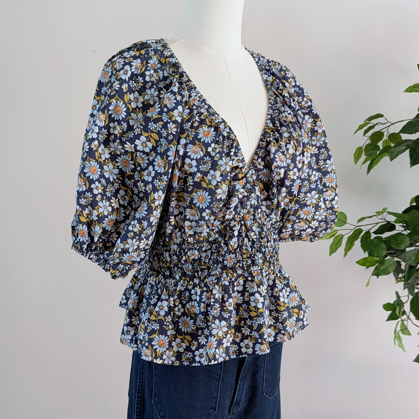 Cotton Floral Puff Sleeve Top Shirt - M
