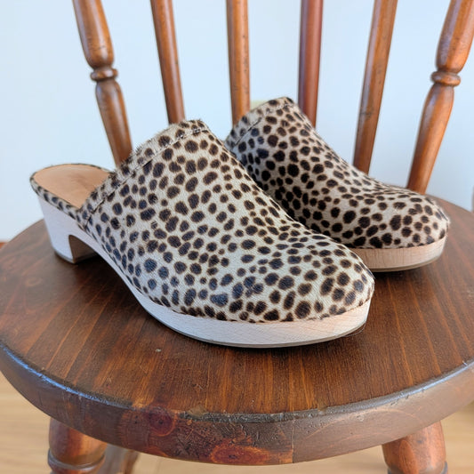 Madewell Calf Hair Leopard Clogs - 8.5