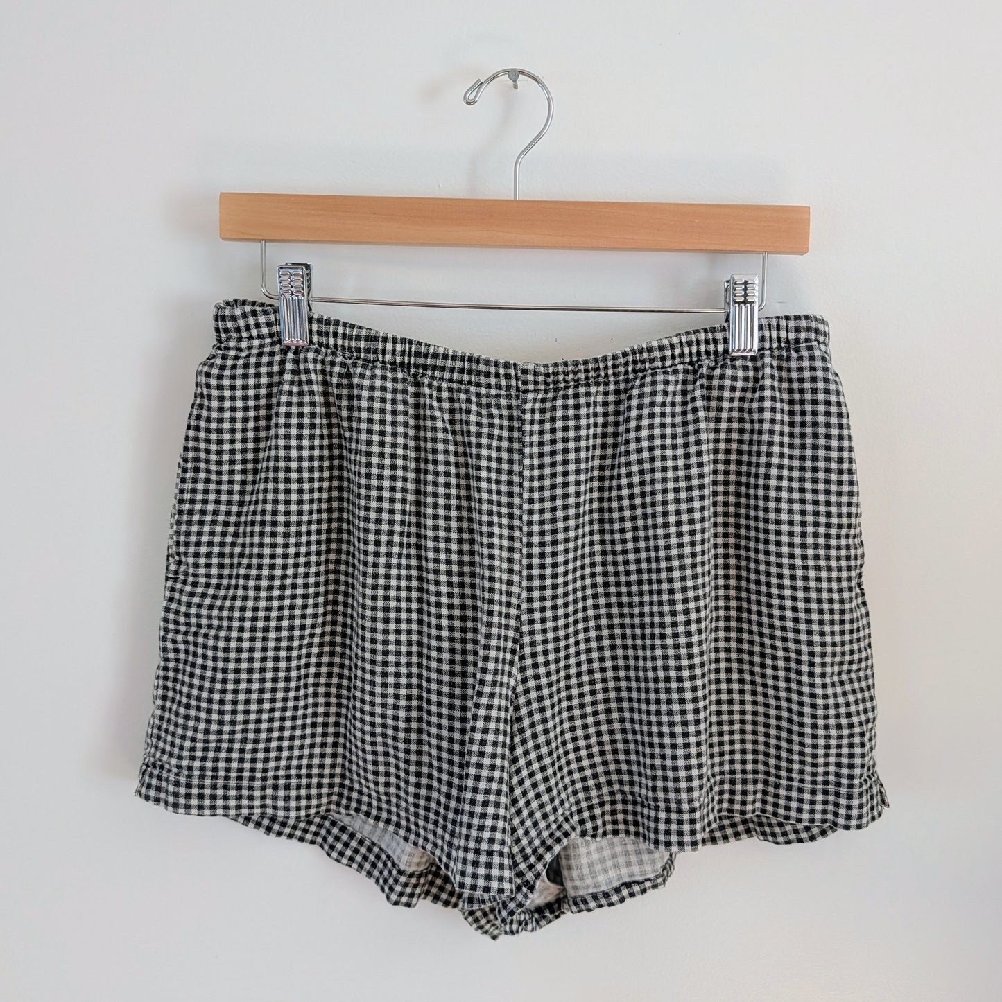 Gingham Plaid Linen Blend Shorts - M