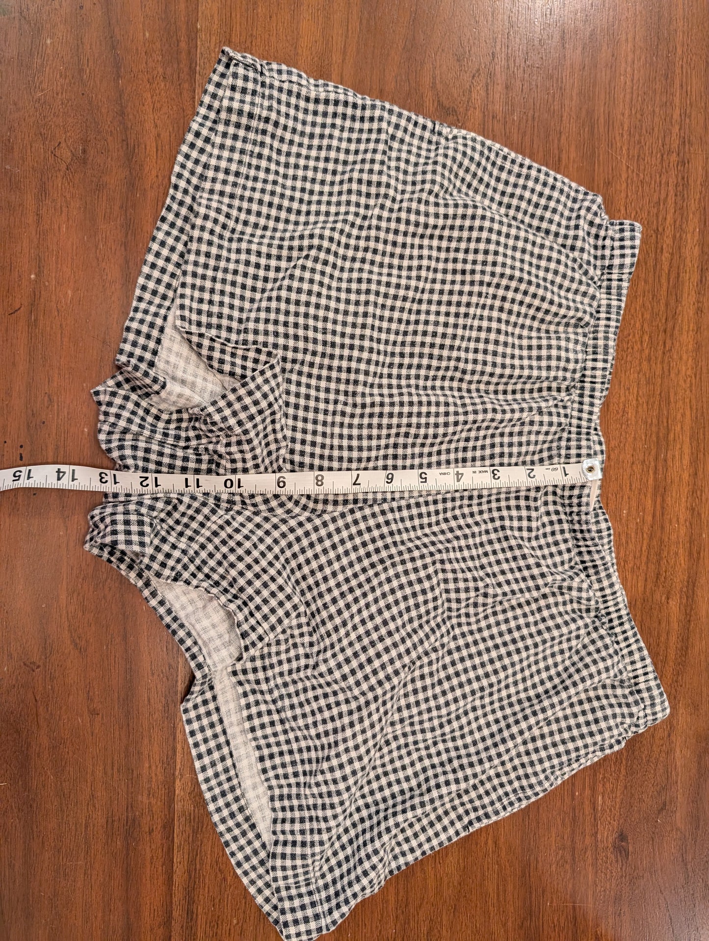 Gingham Plaid Linen Blend Shorts - M