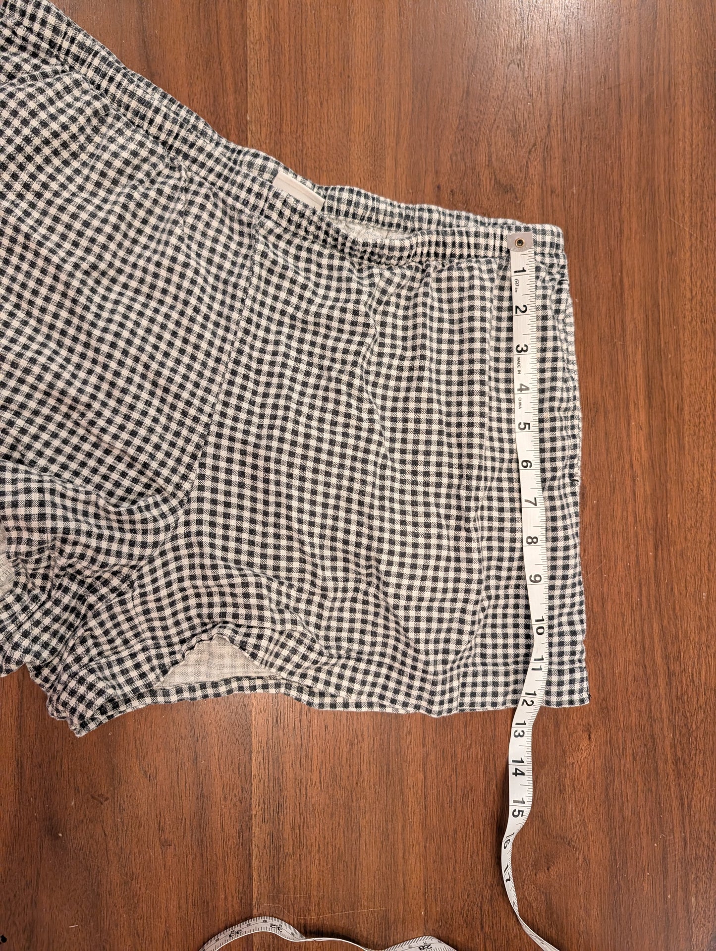 Gingham Plaid Linen Blend Shorts - M