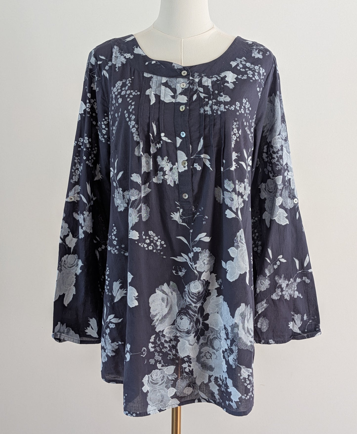Soft Surroundings Cotton Floral Pintuck Tunic – M