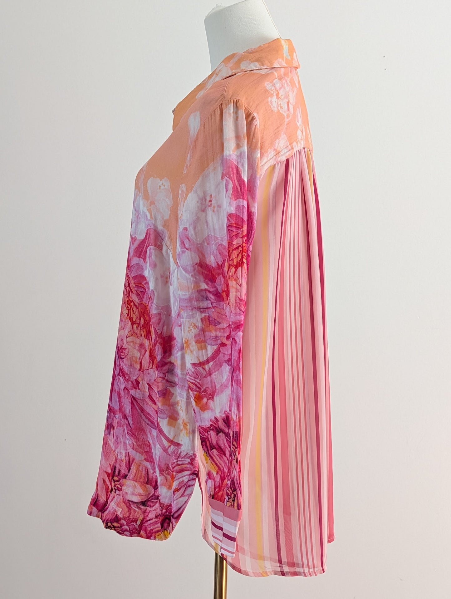 Soft Surroundings Floral Cotton Button-Down Shirt – M