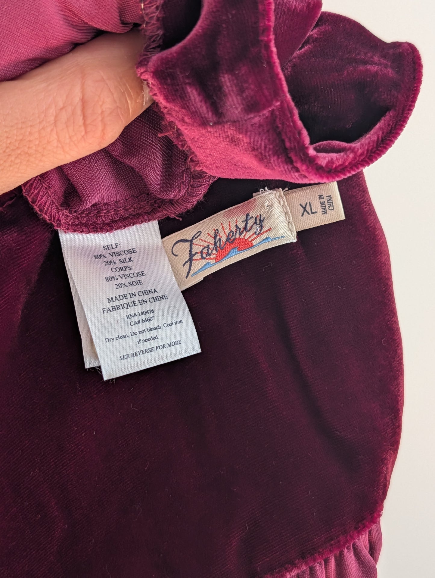 Faherty Genevieve Burgundy Silk Velvet Shirt – XL