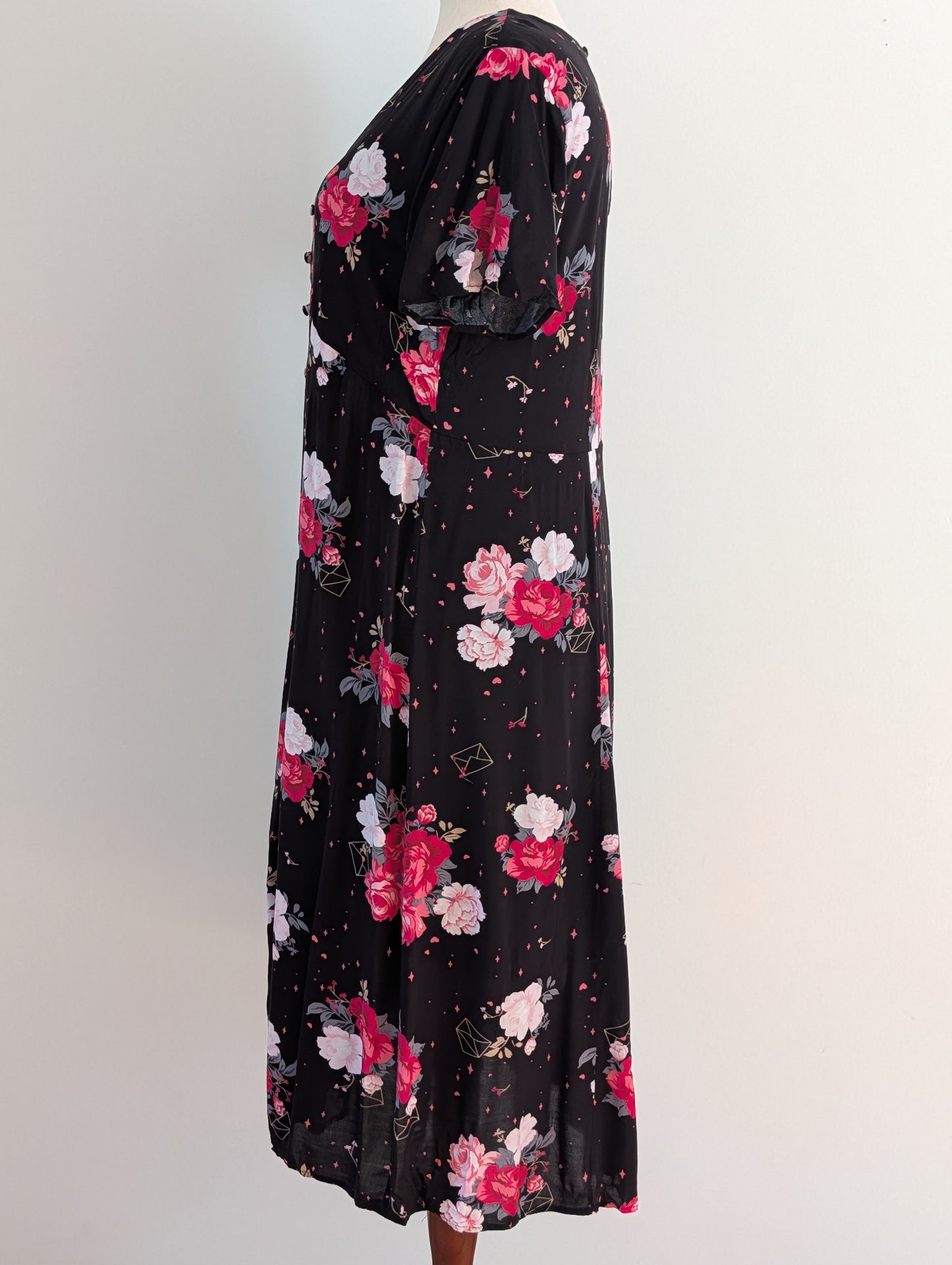 Torrid Black Rose Floral Dress – 2X