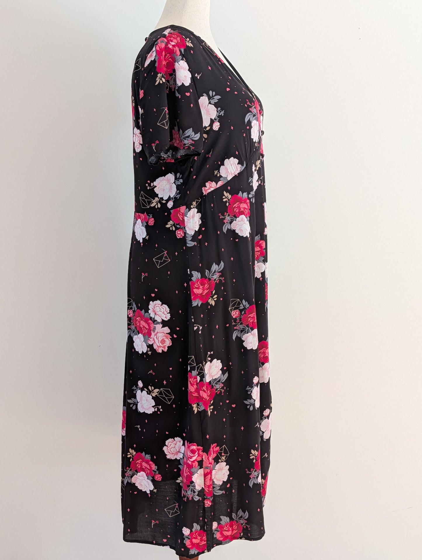 Torrid Black Rose Floral Dress – 2X