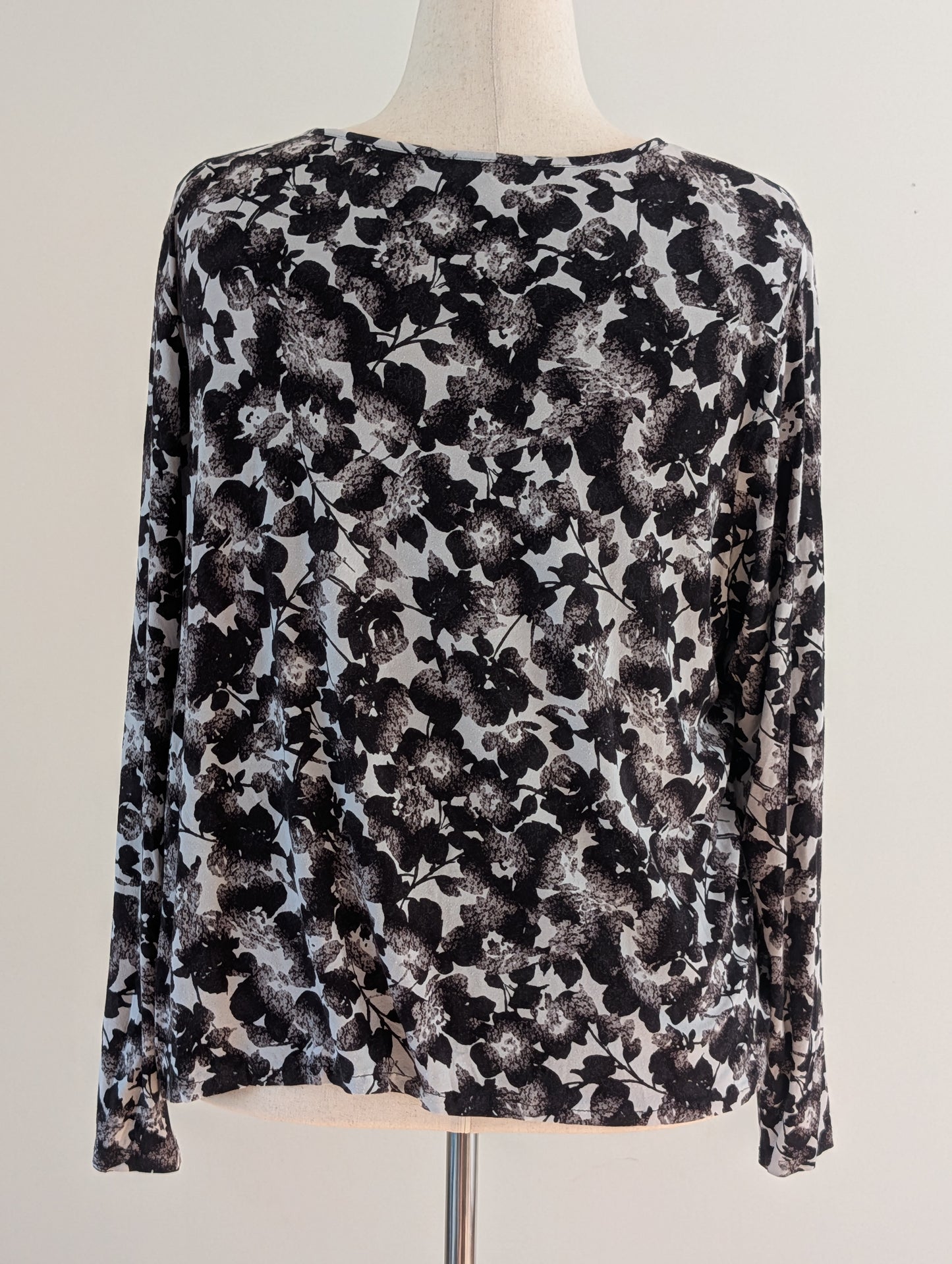 J.Jill Wearever Black Floral Tunic Top – XL