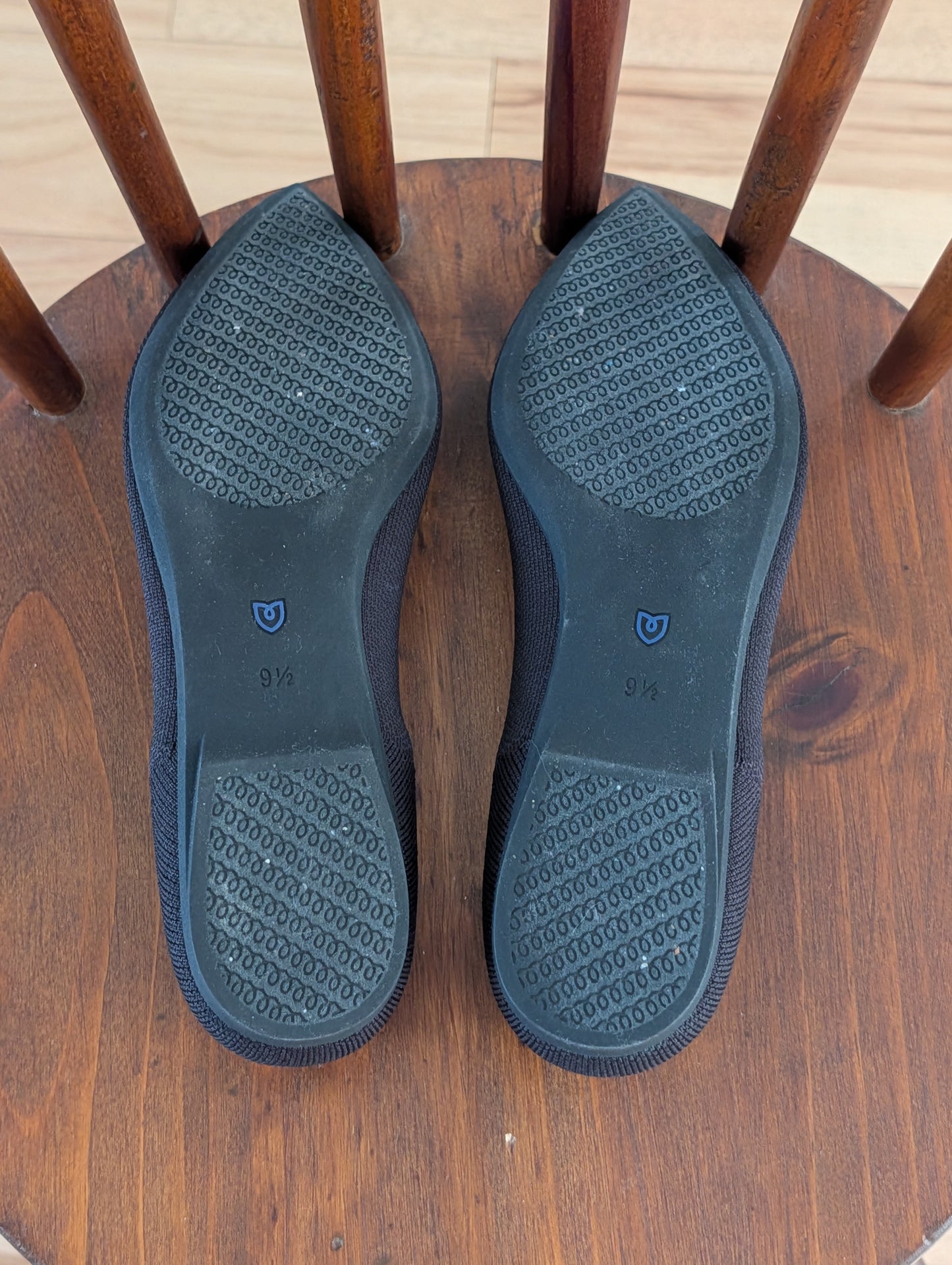 Rothy’s The Point Black Flats Blue Trim – 9.5