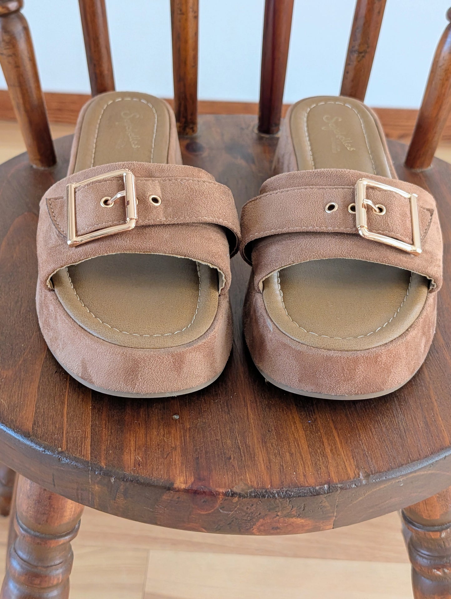 Seychelles Poppy Faux Suede Platform Sandals – 9