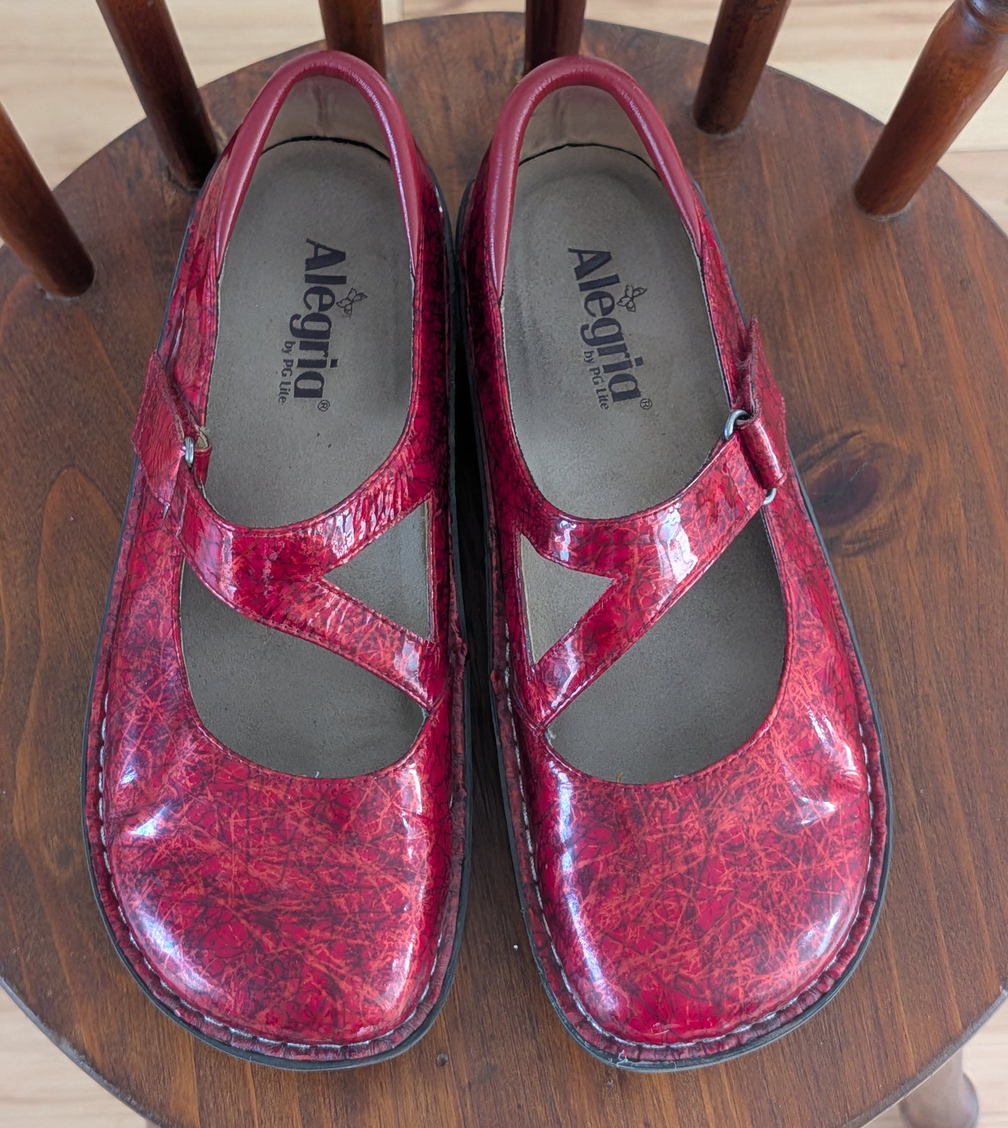 Alegria Day 366 Red Leather Mary Jane Shoes – 40