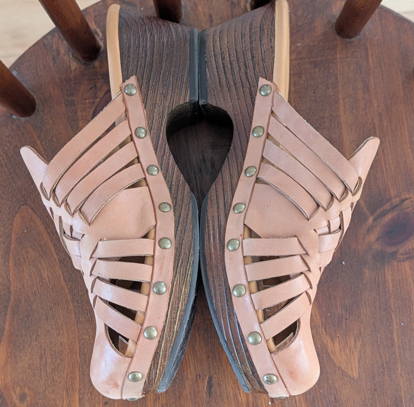 KORKS Matisse Woven Leather Wood Heel Clogs – 6