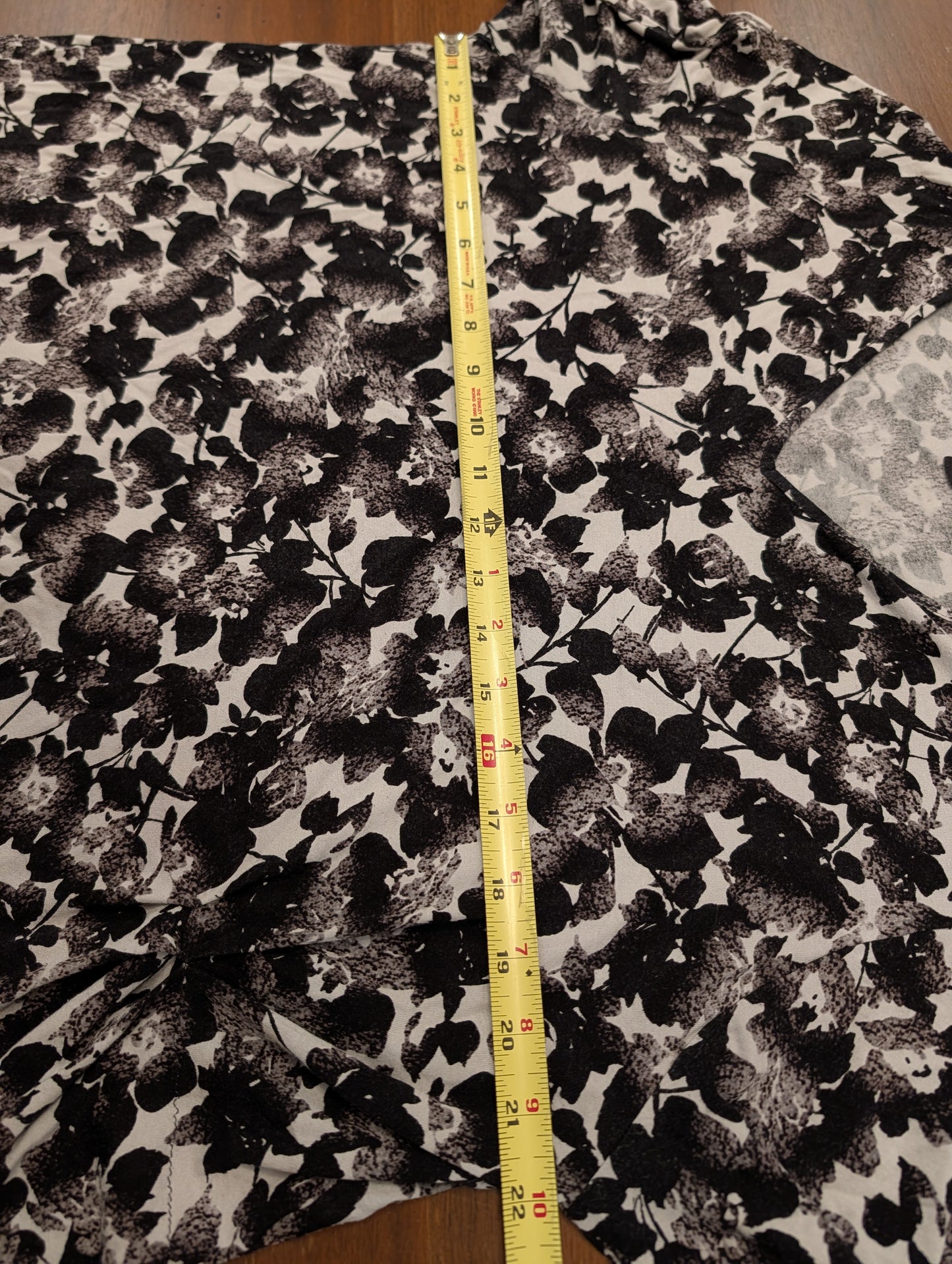 J.Jill Wearever Black Floral Tunic Top – XL