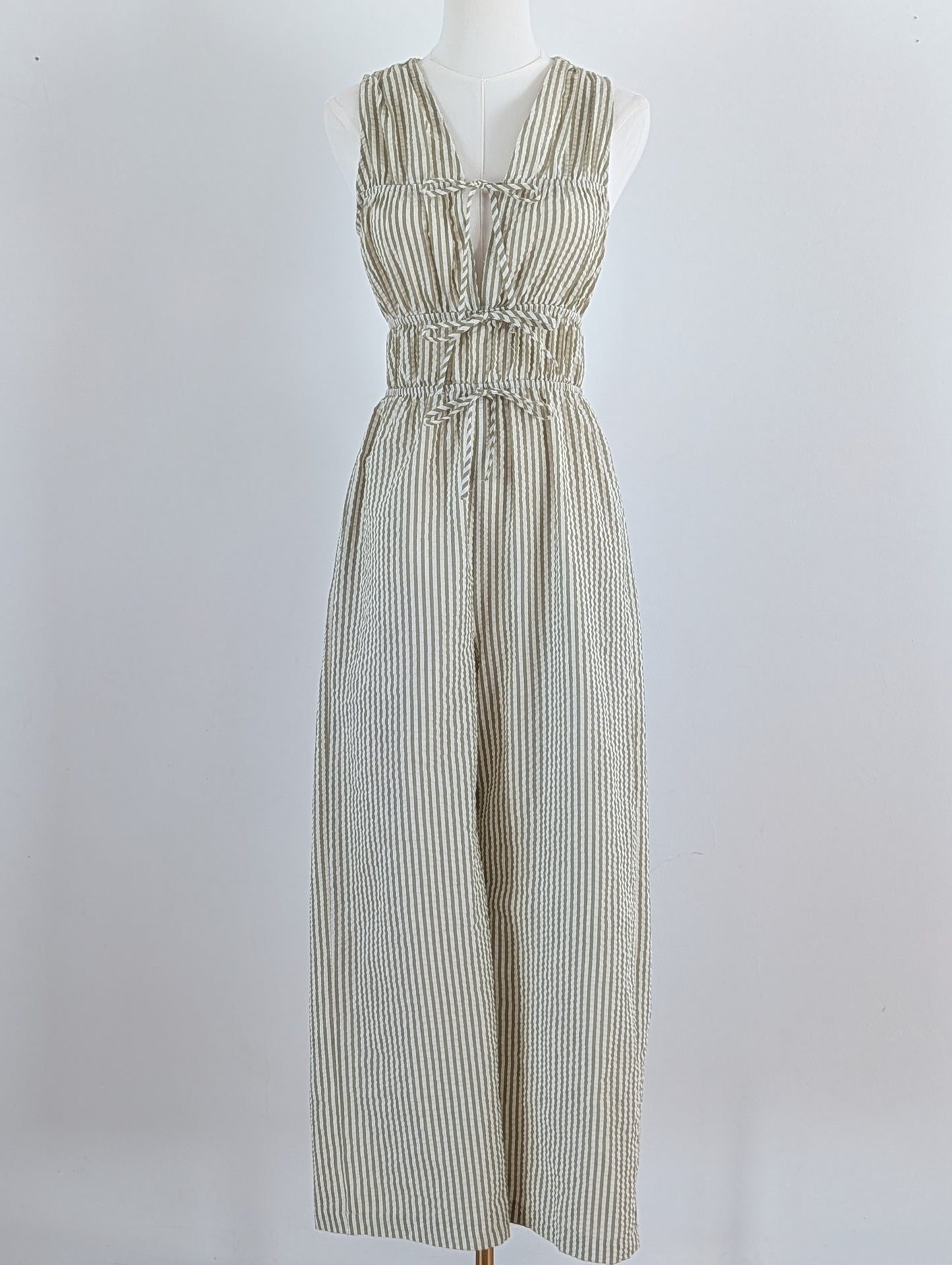 Monteau Los Angeles Striped Seersucker Jumpsuit - S