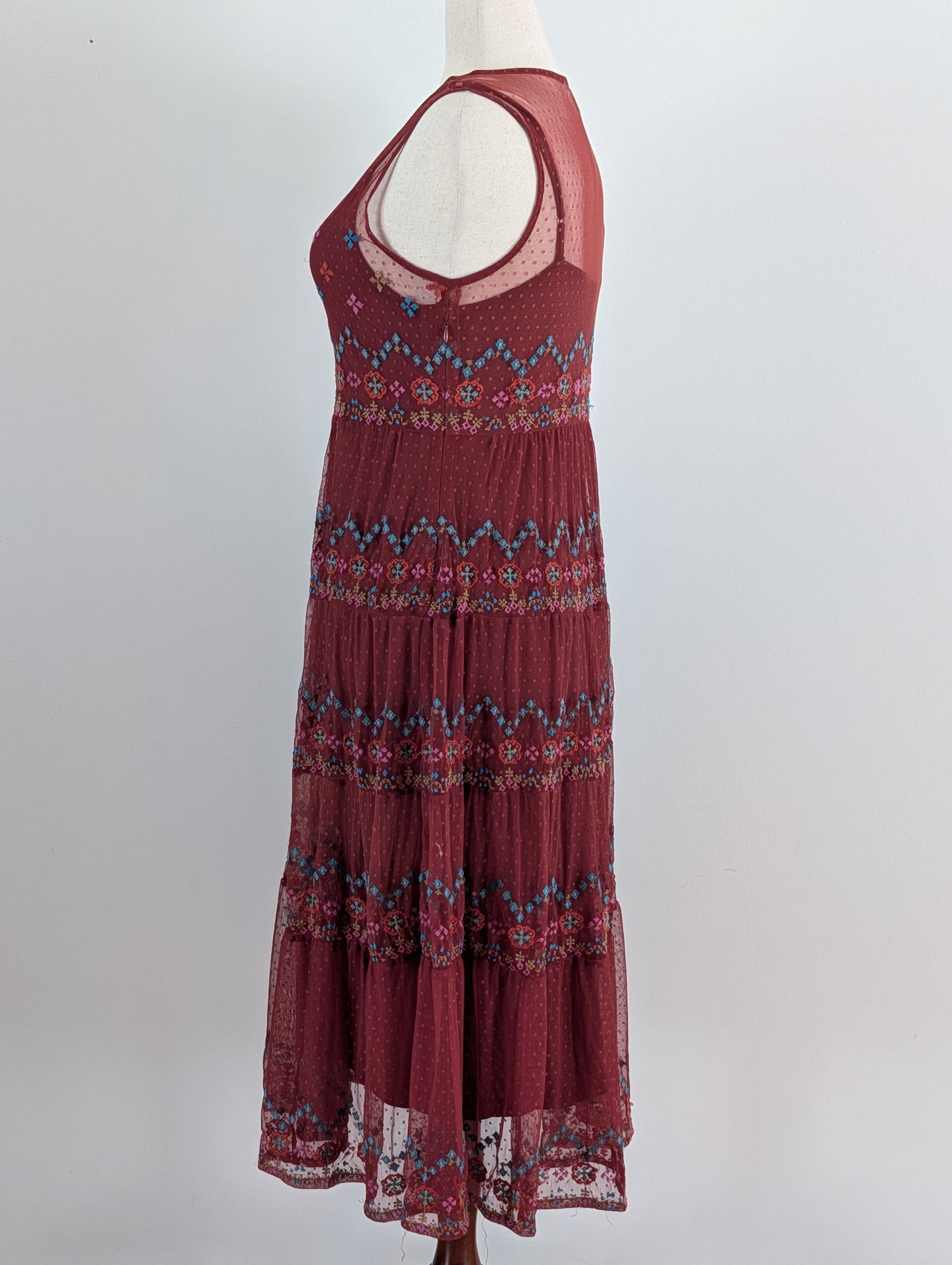 Sundance Embroidered Boho Tiered Dress - L
