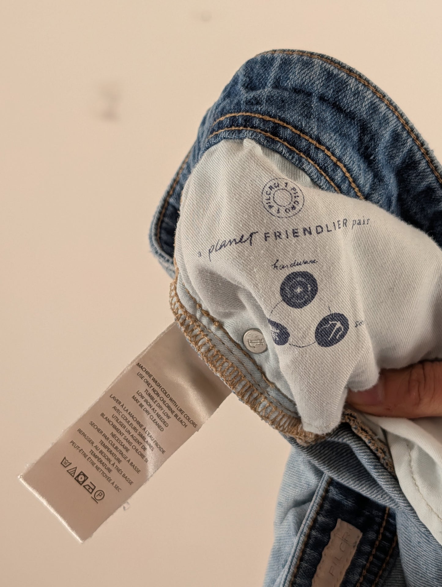 Anthropologie Pilcro Distressed Light Wash Jeans - 20W