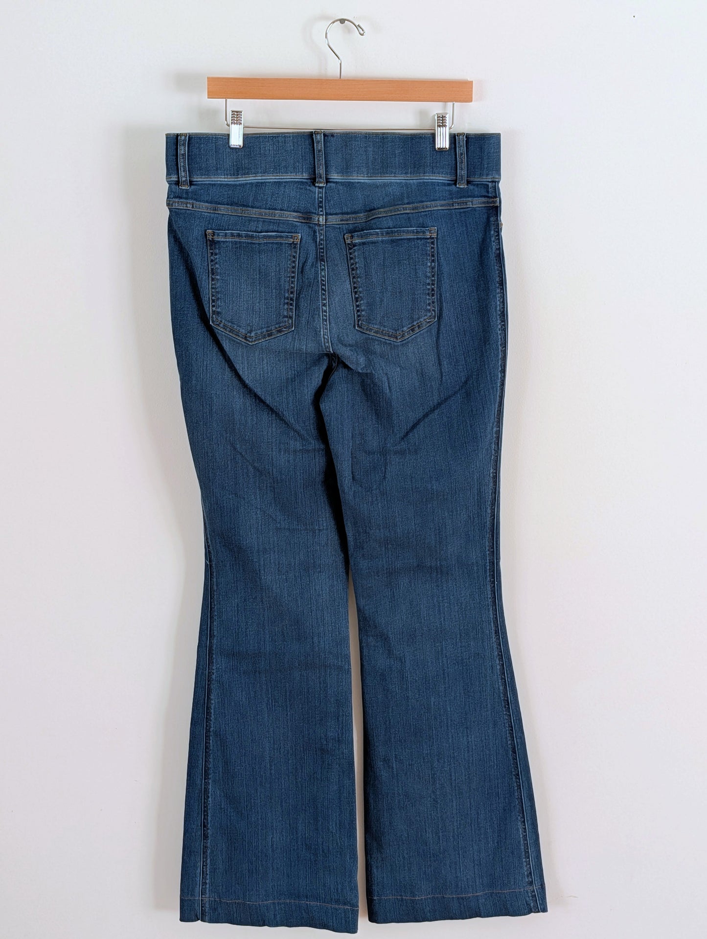 SPANX Denim Pull-On Elastic Waist Bootcut Jeans - 1X