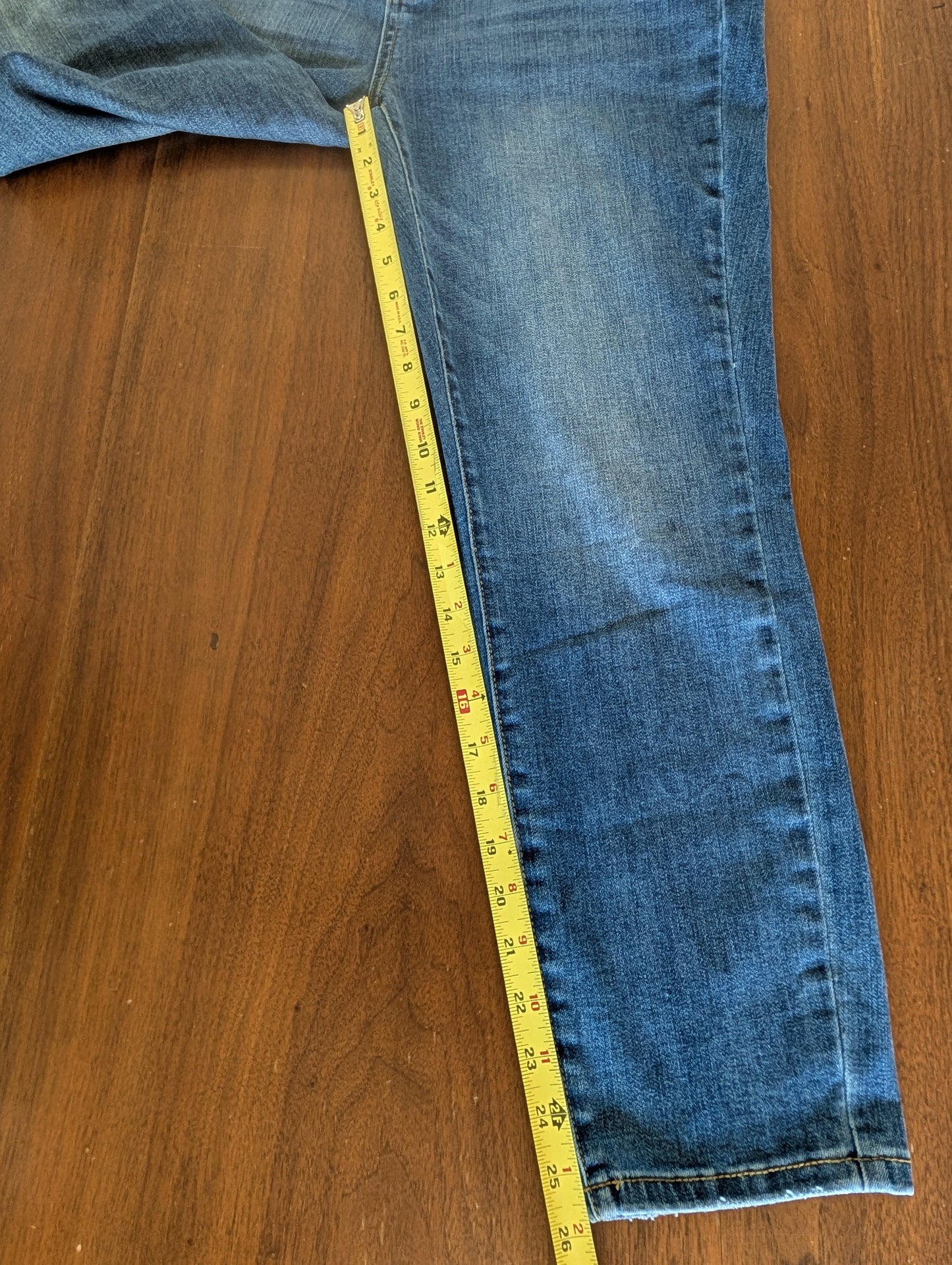 Judy Blue Relaxed Fit Straight Leg Jeans - 32