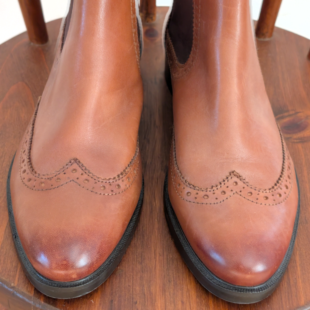 Thursday Dune LONDON Quest Brogue Leather Chelsea Ankle Boots - 9