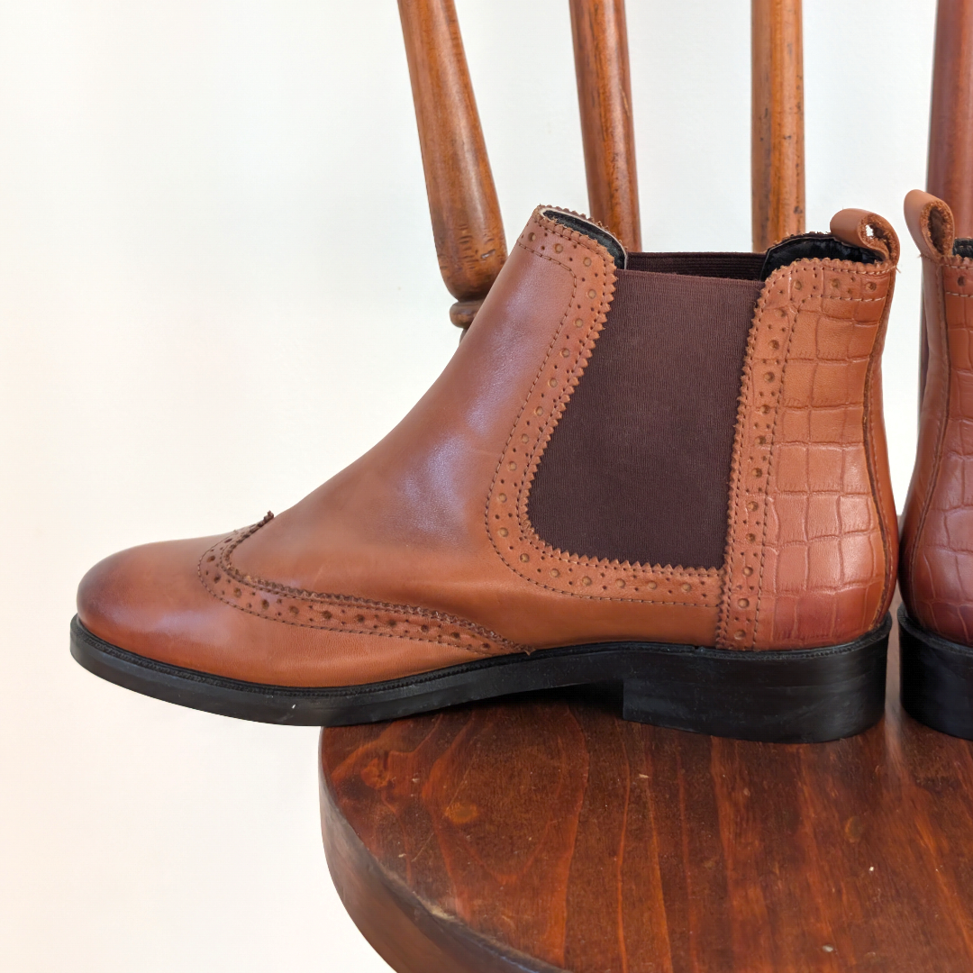 Thursday Dune LONDON Quest Brogue Leather Chelsea Ankle Boots - 9