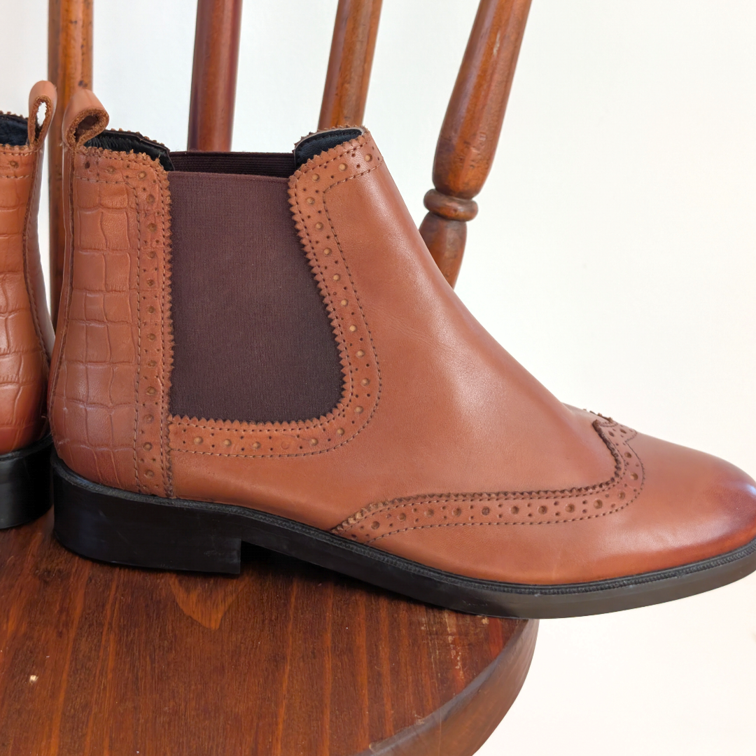 Thursday Dune LONDON Quest Brogue Leather Chelsea Ankle Boots - 9