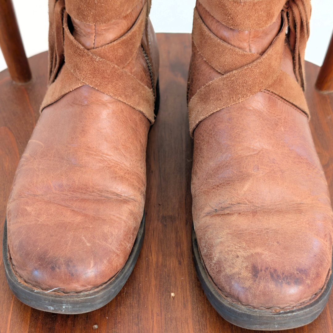 Born Perl Boots Boho Fringe Leather - 7