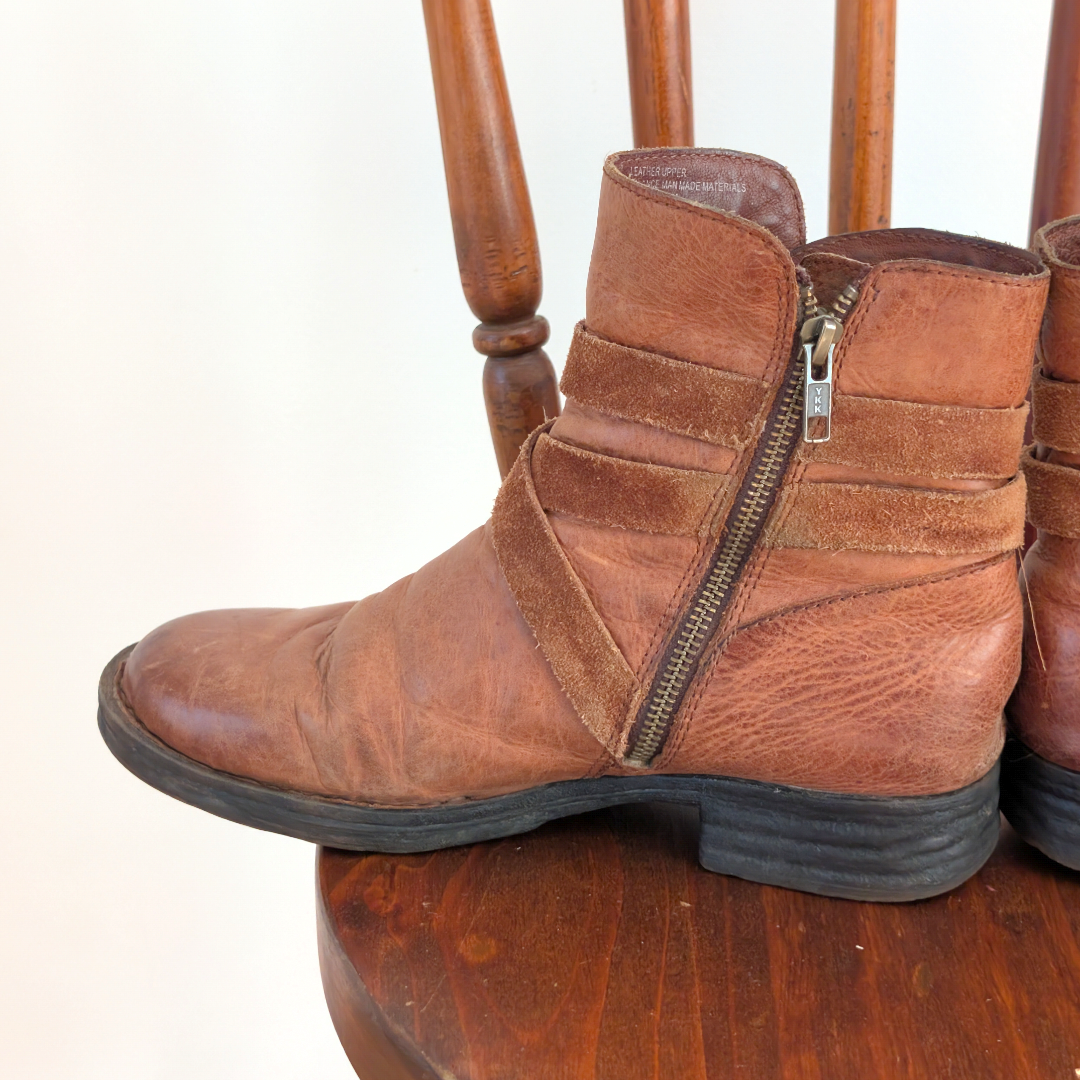 Born Perl Boots Boho Fringe Leather - 7