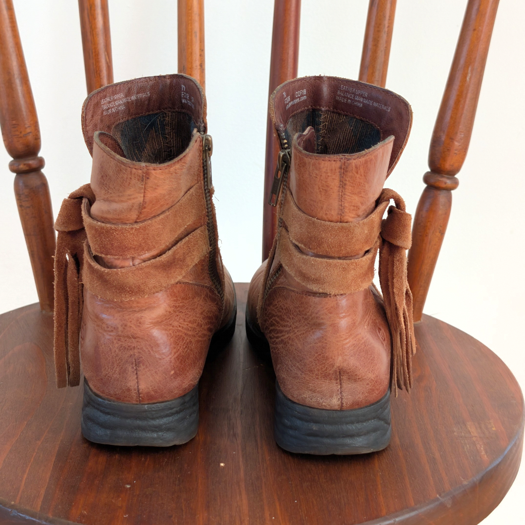 Born Perl Boots Boho Fringe Leather - 7