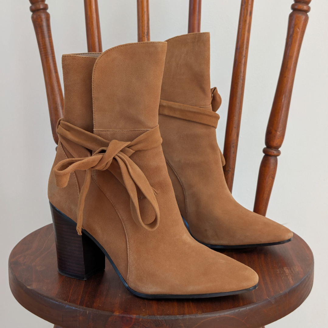 Banana Republic Canton Suede Tie Bow Block Heel Booties - 9